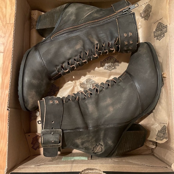 Harley-Davidson Women's Calkins
Fashion Boot SMOKE FUMEE SIZE-9 - Picture 9 of 12